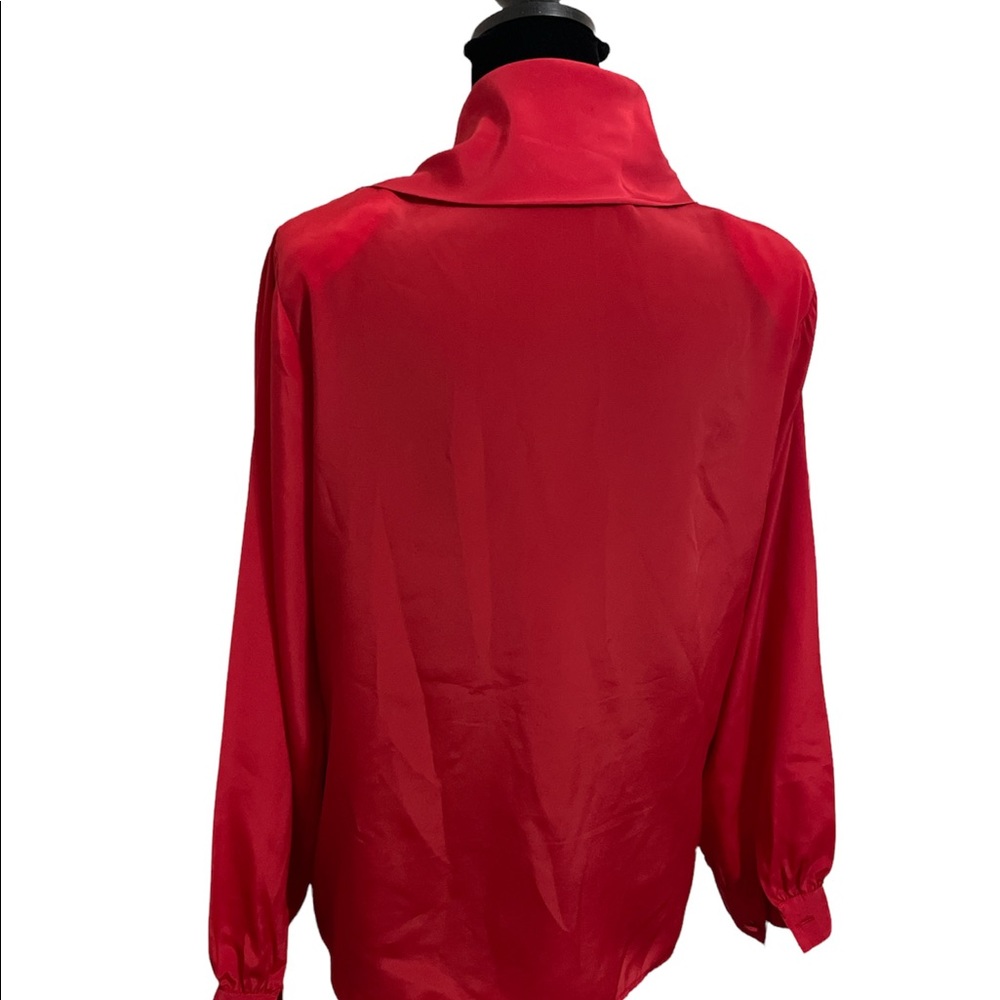 🚨CLEARENCE SALE 3x10🚨PETITE SOPHISTICATE VINTAGE RED BLOUSE - Picture 2 of 8